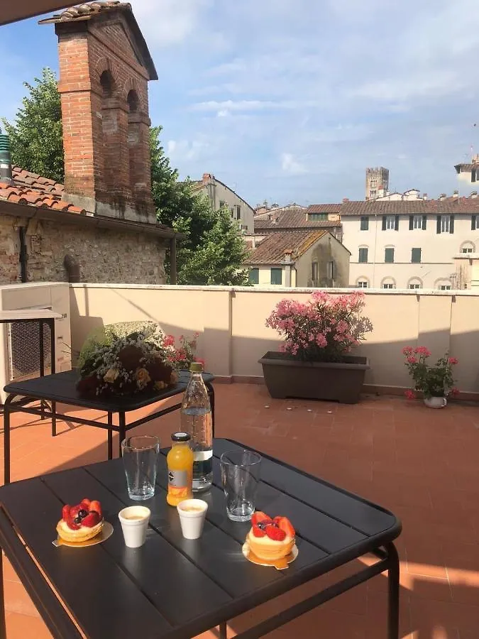 住宿加早餐酒店 L'Iris B&B In Terrazza 卢卡 意大利