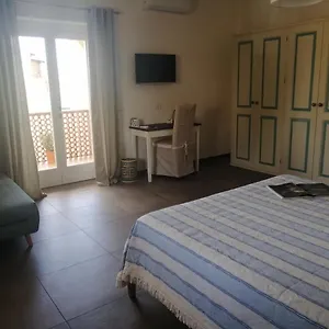 https://maison-kaina.in-sardinia.net